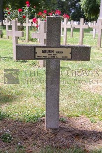 Le Cateau Military Cemetery - Grubin, Hirsen